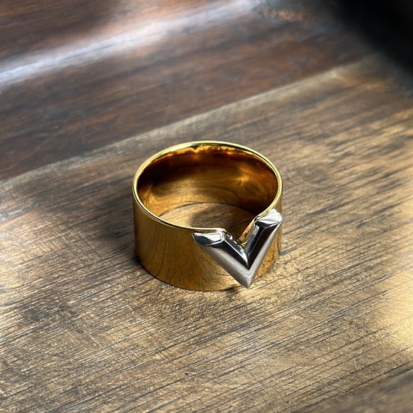 V ring essentials - Picture 6 of 8